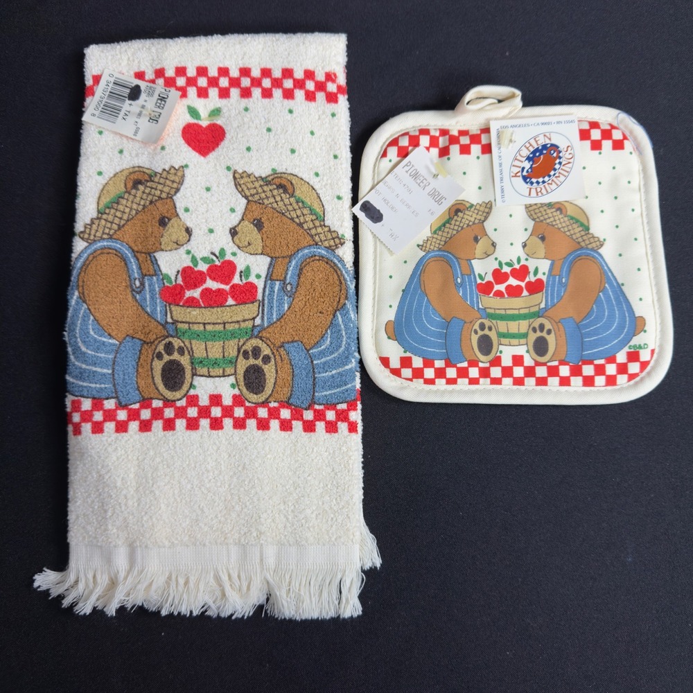 VTG Kitchen Trimmings Denim Teddy Bear Apple Towel and Pot Holder Set NOS 90s